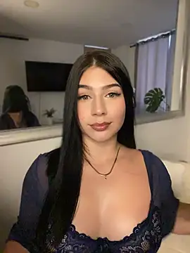 Snapshot of _HannahFox_ chatting on July 2026 10:49:02 PM HannahFox online show from July 2026 10:49:02 PM