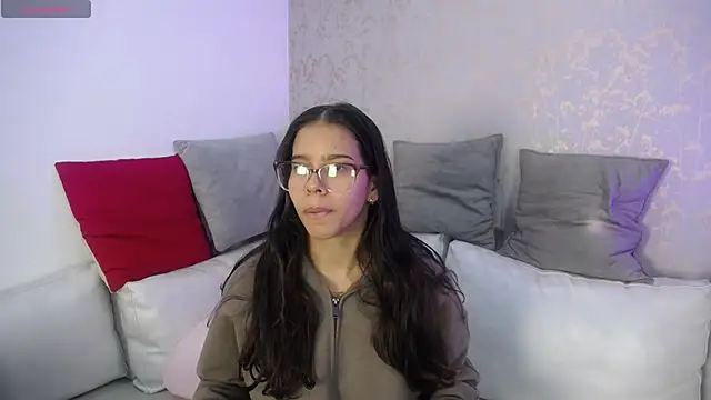 Luna Millers online show from February 2026 12:11:01 PM