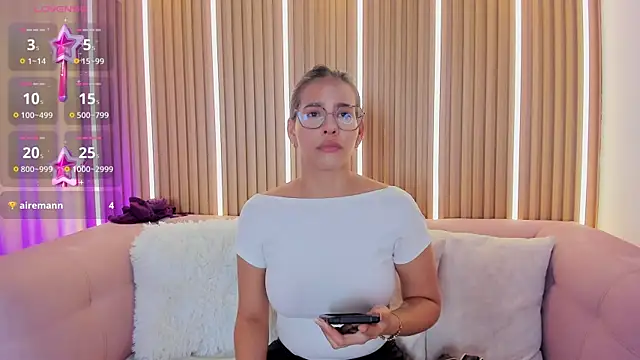 Luna Millers online show from June 2026 04:51:02 AM