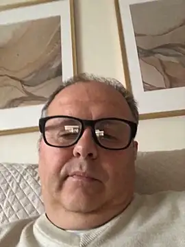 Snapshot of YachtCaptain10 chatting on February 2026 05:19:02 PM YachtCaptain10 online show from February 2026 05:19:02 PM