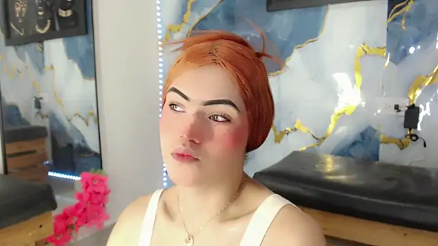 NathalialLooes online show from May 2026 05:25:03 AM