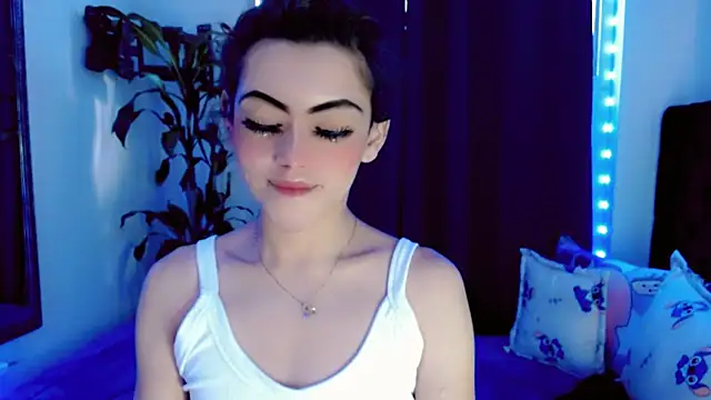 NathalialLooes online show from July 2026 08:01:01 PM