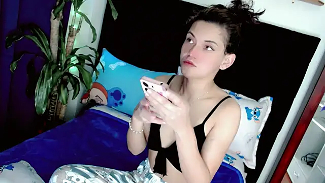 NathalialLooes online show from July 2026 05:11:02 PM