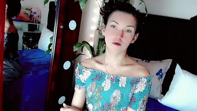 NathalialLooes online show from July 2026 02:07:02 AM