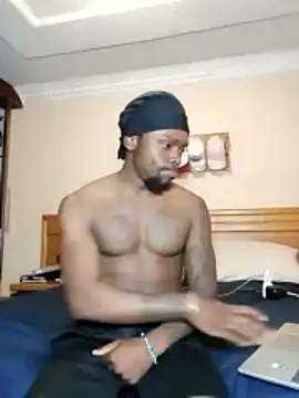 Snapshot of -HIIM- chatting on February 2026 04:52:02 AM -HIIM- online show from February 2026 04:52:02 AM