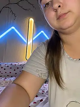 AlyaX X online show from May 2026 01:29:01 PM