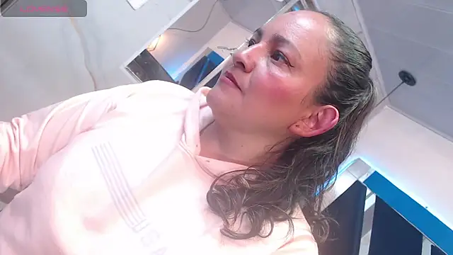 Snapshot of Rhachel_evans chatting on February 2026 03:26:01 AM Rhachel evans online show from February 2026 03:26:01 AM