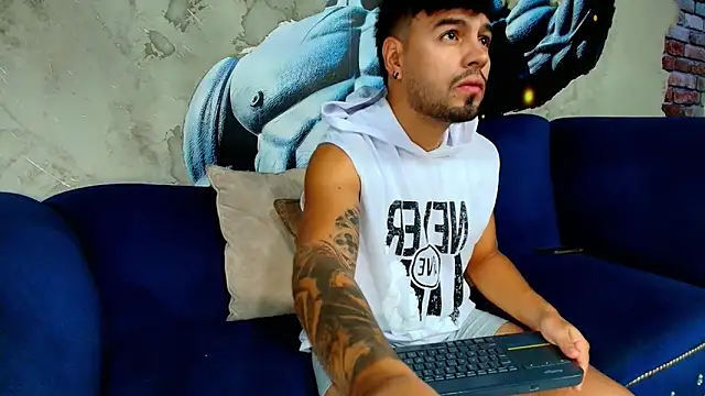 Snapshot of DaveParker_ chatting on February 2026 12:53:02 PM DaveParker online show from February 2026 12:53:02 PM