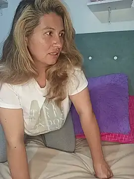 mailyn bakerrr online show from July 2026 03:44:01 AM