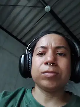 chiarafustox online show from April 2026 05:54:02 PM