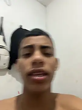 Snapshot of dominick_fran chatting on February 2026 09:42:01 PM dominick fran online show from February 2026 09:42:01 PM