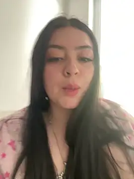 Snapshot of lolaaculaa chatting on April 2026 01:09:02 PM lolaaculaa online show from April 2026 01:09:02 PM