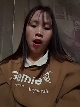 kekely online show from March 2026 03:34:01 AM