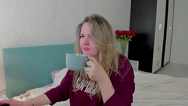 LilyBel online show from May 2026 01:03:01 AM