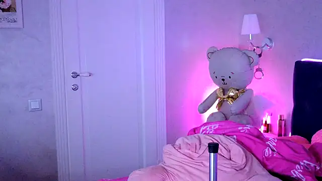 ChristallBreaz online show from February 2026 09:13:01 PM