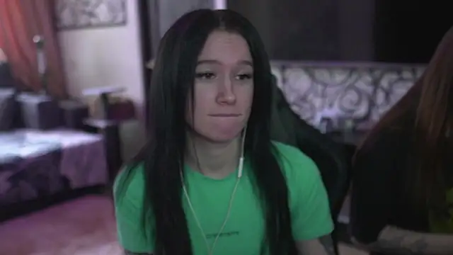 Snapshot of Carolina_G0lden chatting on February 2026 10:49:02 AM Carolina G0lden online show from February 2026 10:49:02 AM