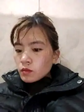 Snapshot of Queen-love45 chatting on February 2026 01:32:01 AM Queen-love45 online show from February 2026 01:32:01 AM