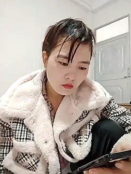 Snapshot of Queen-love45 chatting on February 2026 03:05:02 AM Queen-love45 online show from February 2026 03:05:02 AM