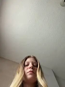 Paige love online show from March 2026 01:05:02 PM