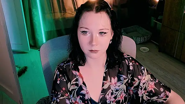 Snapshot of marty_bree chatting on July 2026 04:34:01 PM marty bree online show from July 2026 04:34:01 PM