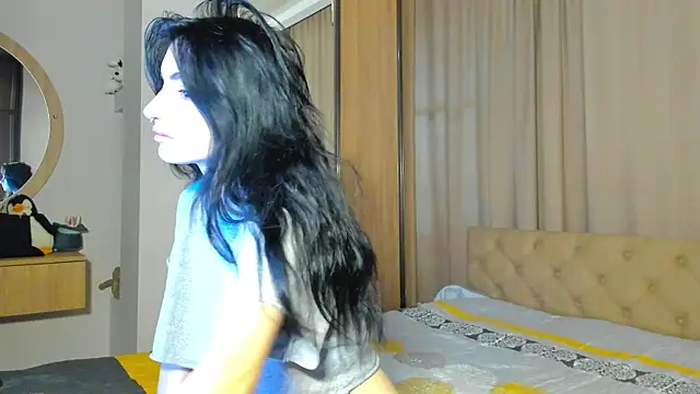 Lesyalisss online show from May 2026 09:23:02 PM
