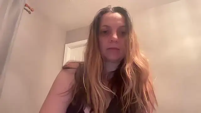 ShyFlameLive online show from May 2026 12:30:02 AM
