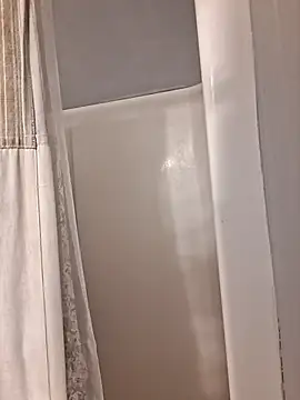 TrndSettr online show from February 2026 11:31:02 PM