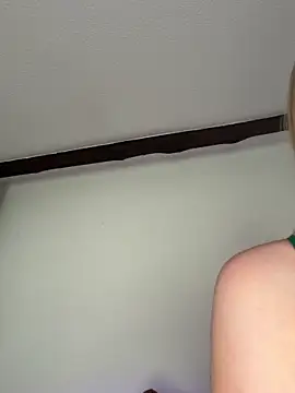 Zoey  08 online show from May 2026 01:17:02 PM