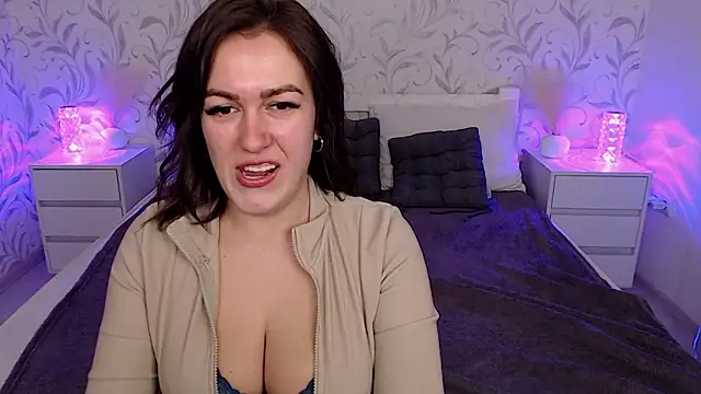 Snapshot of b1ushf1owerr chatting on February 2026 10:41:01 PM b1ushf1owerr online show from February 2026 10:41:01 PM