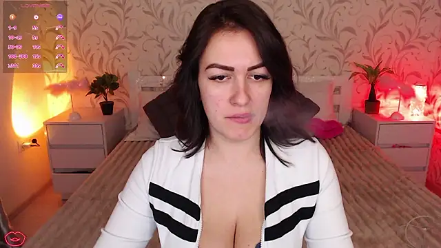 Snapshot of b1ushf1owerr chatting on February 2026 07:35:01 PM b1ushf1owerr online show from February 2026 07:35:01 PM