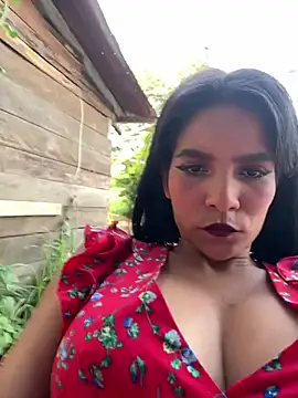 Kitty Wild 19 online show from May 2026 10:07:01 PM