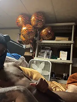 Snapshot of ProveYourLoyalty2 chatting on March 2026 08:18:02 AM ProveYourLoyalty2 online show from March 2026 08:18:02 AM