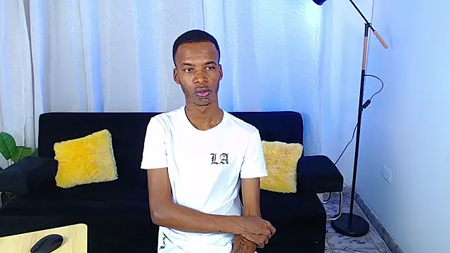 Snapshot of gusy_18 chatting on February 2026 08:27:02 PM gusy 18 online show from February 2026 08:27:02 PM