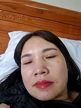 Snapshot of Coies_bidae chatting on February 2026 02:37:02 AM Coies bidae online show from February 2026 02:37:02 AM