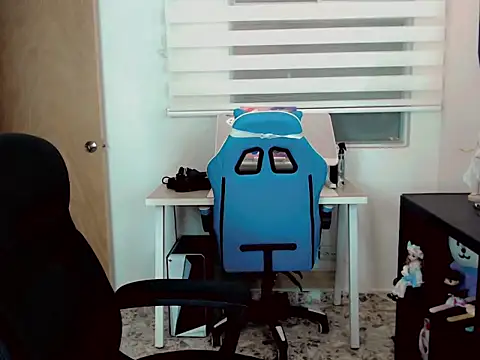 Snapshot of duvisex19 chatting on February 2026 04:27:02 AM duvisex19 online show from February 2026 04:27:02 AM