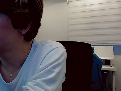 Snapshot of duvisex19 chatting on February 2026 10:33:01 PM duvisex19 online show from February 2026 10:33:01 PM