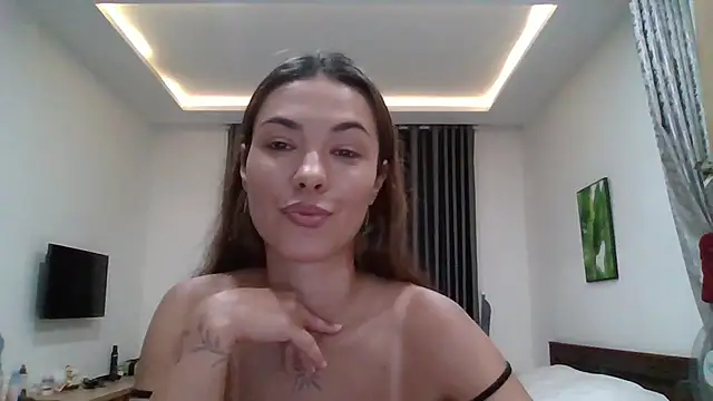 Snapshot of Dream_Petal_ chatting on July 2026 01:15:02 PM Dream Petal online show from July 2026 01:15:02 PM