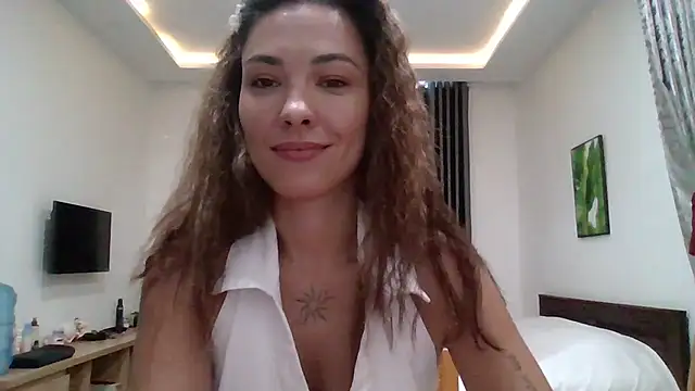 Snapshot of Dream_Petal_ chatting on July 2026 07:45:02 AM Dream Petal online show from July 2026 07:45:02 AM