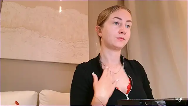 BluueSilk online show from September 2025 05:12:01 AM