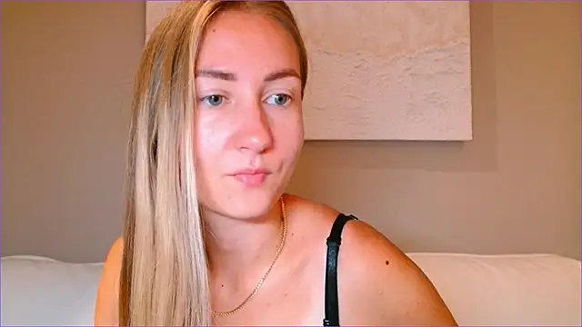 BluueSilk online show from October 2025 05:52:01 AM