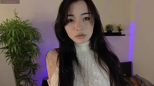 Snapshot of Noiry_Vuvez chatting on July 2026 08:29:02 PM Noiry Vuvez online show from July 2026 08:29:02 PM