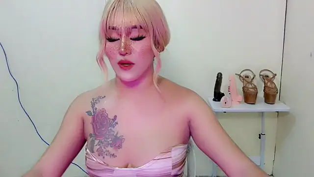 ChloeAsian online show from May 2026 01:41:01 PM