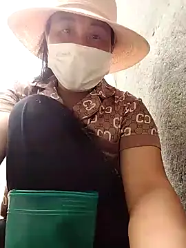 Snapshot of Tina-beo chatting on March 2026 07:00:02 AM Tina-beo online show from March 2026 07:00:02 AM