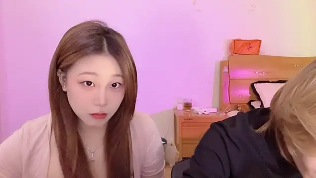 SM JIAJIA ZL online show from May 2026 06:16:02 PM