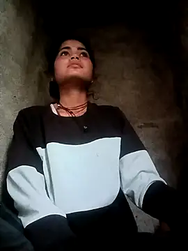 Sunali Bendre online show from March 2026 12:49:02 AM