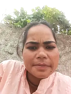 Snapshot of Sunali_Bendre chatting on July 2026 11:12:02 AM Sunali Bendre online show from July 2026 11:12:02 AM