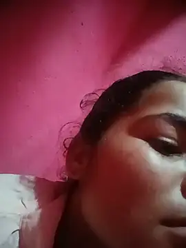 Snapshot of Sunali_Bendre chatting on July 2026 04:33:01 PM Sunali Bendre online show from July 2026 04:33:01 PM