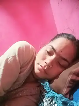 Snapshot of Sunali_Bendre chatting on July 2026 09:11:02 AM Sunali Bendre online show from July 2026 09:11:02 AM