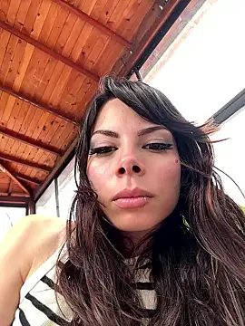 Isalove99 online show from May 2026 03:07:01 PM