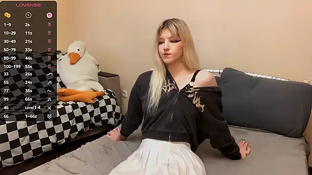 Snapshot of KathlynAbdou chatting on February 2026 12:10:01 PM KathlynAbdou online show from February 2026 12:10:01 PM